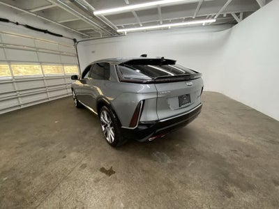 2024 Cadillac LYRIQ Luxury 3