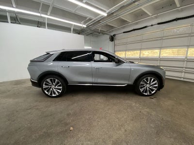 2024 Cadillac LYRIQ Luxury 3