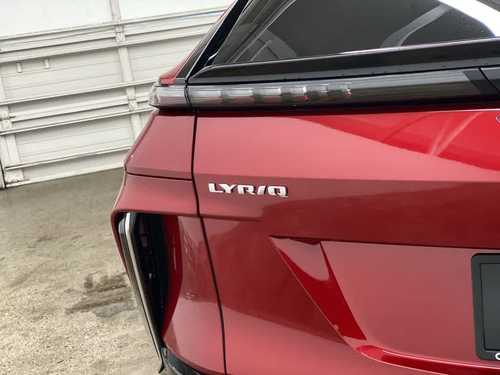 2024 Cadillac LYRIQ Luxury 3