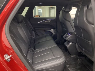 2024 Cadillac LYRIQ Luxury 3