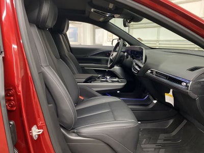 2024 Cadillac LYRIQ Luxury 3