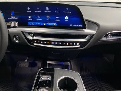 2024 Cadillac LYRIQ Luxury 3