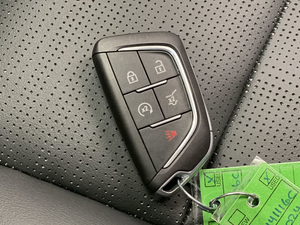 2024 Cadillac LYRIQ Luxury 3