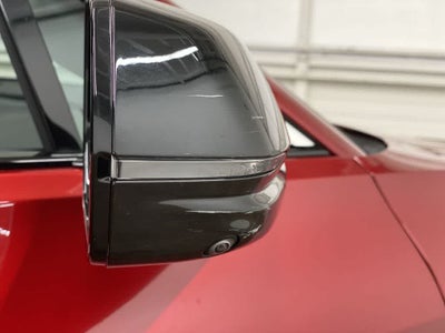 2024 Cadillac LYRIQ Luxury 3