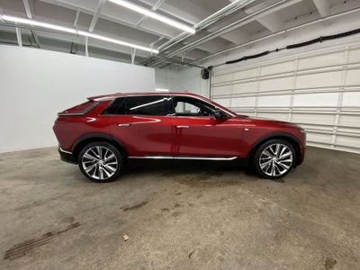 2024 Cadillac LYRIQ Luxury 3