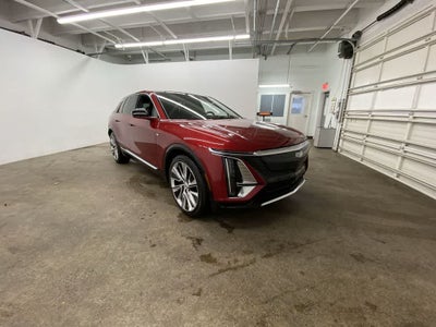 2024 Cadillac LYRIQ Luxury 3