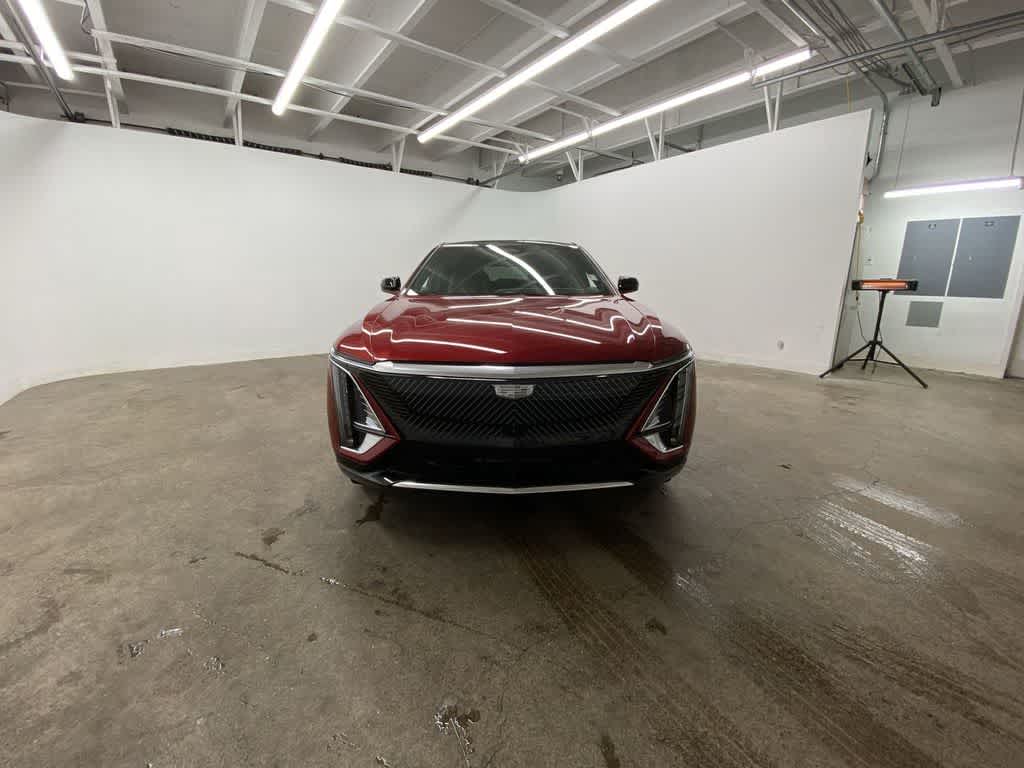 2024 Cadillac LYRIQ Luxury 3