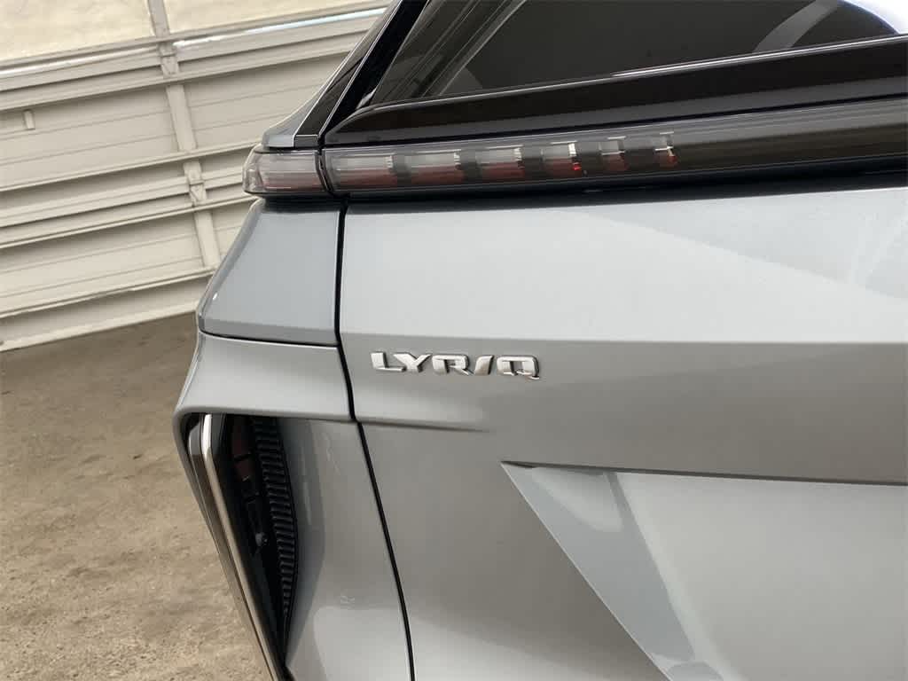 2024 Cadillac LYRIQ Luxury 3