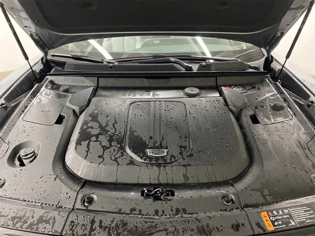 2024 Cadillac LYRIQ Luxury 3