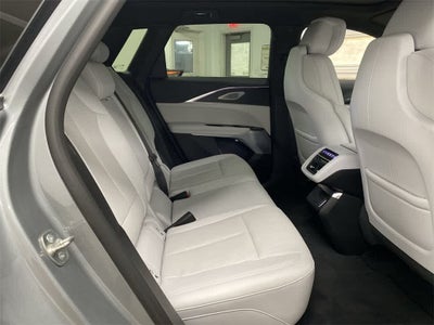 2024 Cadillac LYRIQ Luxury 3