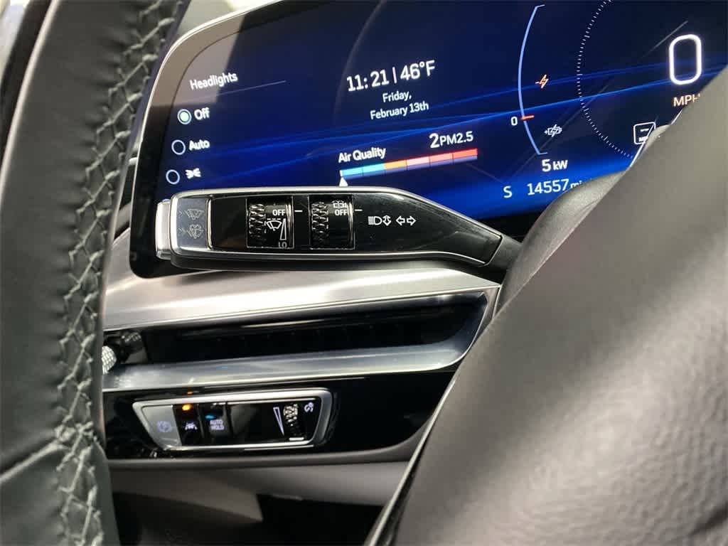 2024 Cadillac LYRIQ Luxury 3