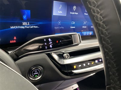 2024 Cadillac LYRIQ Luxury 3