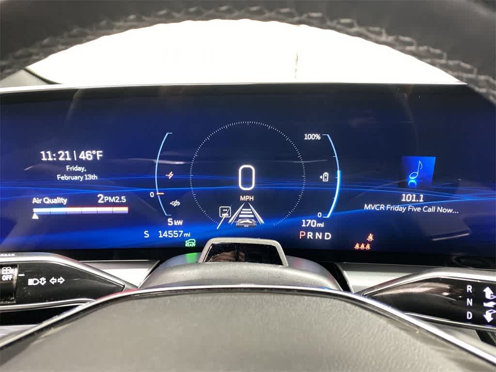 2024 Cadillac LYRIQ Luxury 3