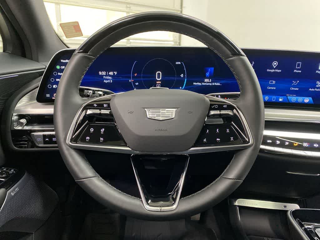 2024 Cadillac LYRIQ Luxury 3