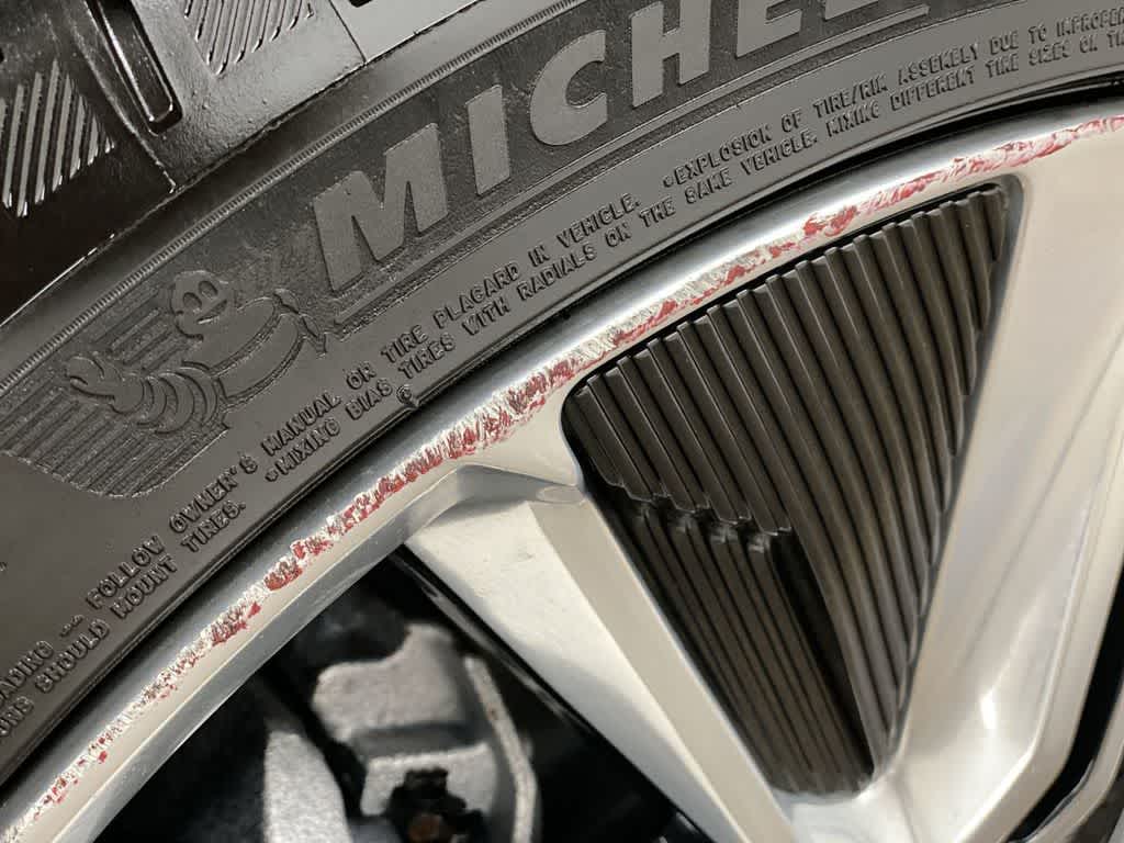 2024 Cadillac LYRIQ Luxury 3