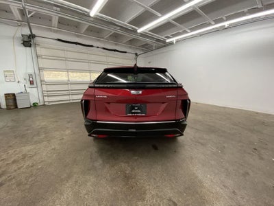 2024 Cadillac LYRIQ Luxury 3