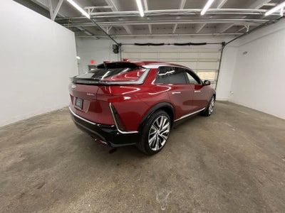 2024 Cadillac LYRIQ Luxury 3