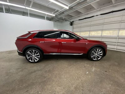 2024 Cadillac LYRIQ Luxury 3
