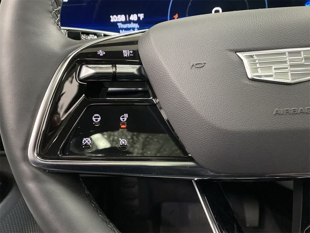 2025 Cadillac LYRIQ Luxury 3