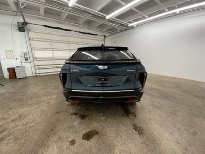 2025 Cadillac LYRIQ Luxury 3