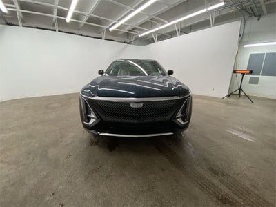 2025 Cadillac LYRIQ Luxury 3