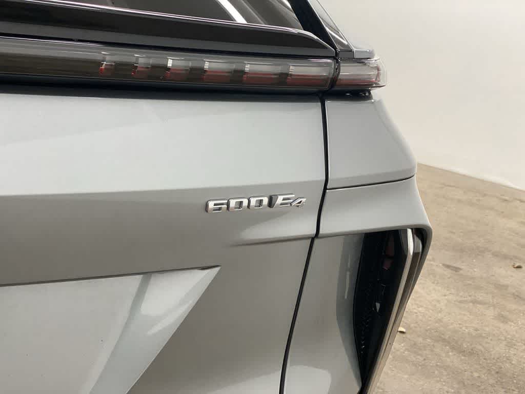 2025 Cadillac LYRIQ Luxury 3