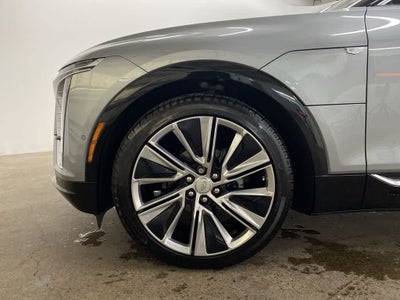 2025 Cadillac LYRIQ Luxury 3
