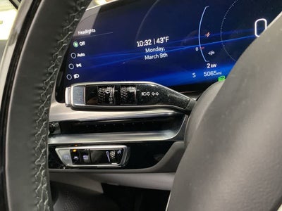 2025 Cadillac LYRIQ Luxury 3