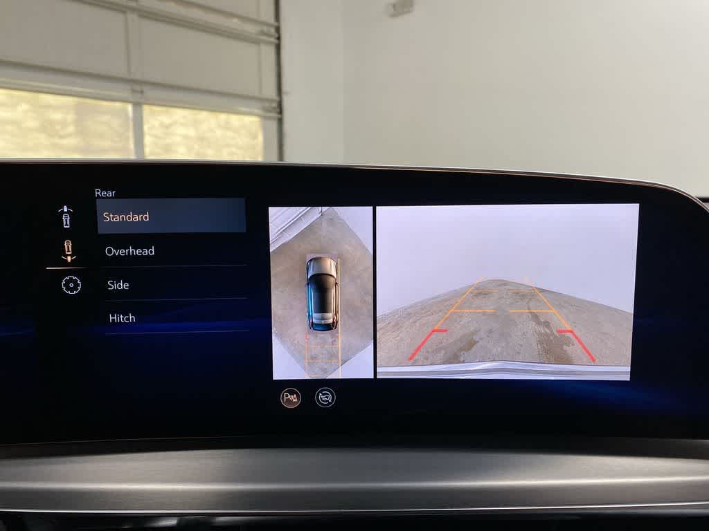 2025 Cadillac LYRIQ Luxury 3