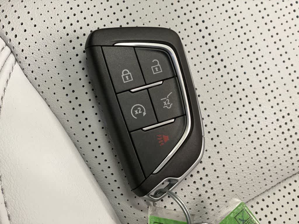 2025 Cadillac LYRIQ Luxury 3