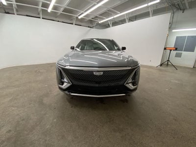 2025 Cadillac LYRIQ Luxury 3