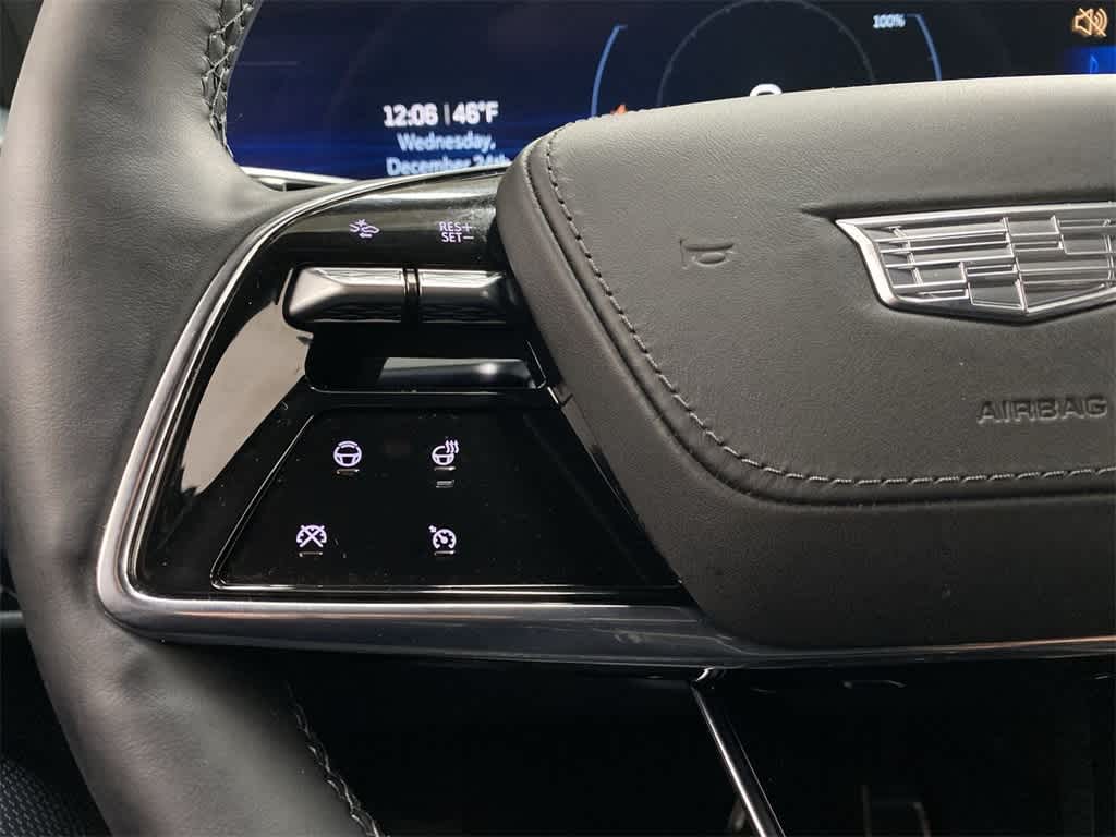 2025 Cadillac LYRIQ Luxury 3