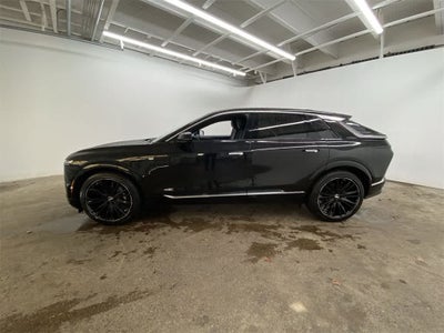 2025 Cadillac LYRIQ Luxury 3