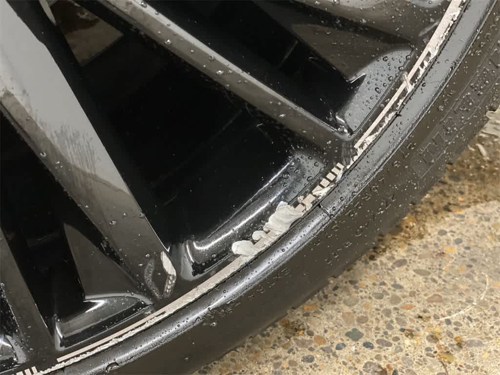 2025 Cadillac LYRIQ Luxury 3