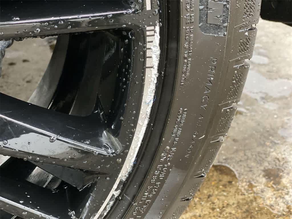 2025 Cadillac LYRIQ Luxury 3