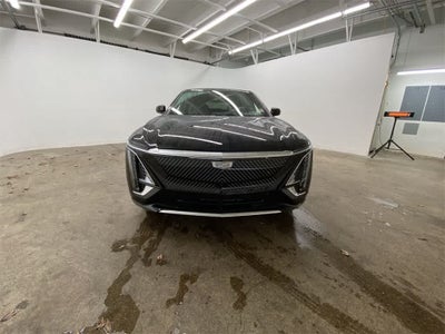 2025 Cadillac LYRIQ Luxury 3