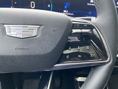 2025 Cadillac LYRIQ Luxury 3