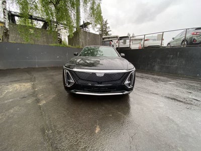 2025 Cadillac LYRIQ Luxury 3