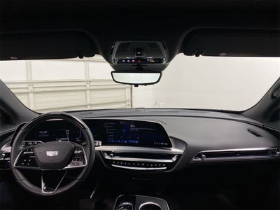 2025 Cadillac LYRIQ Luxury 3