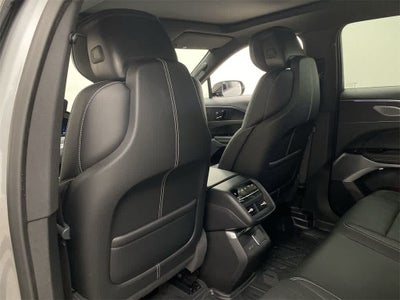 2025 Cadillac LYRIQ Luxury 3