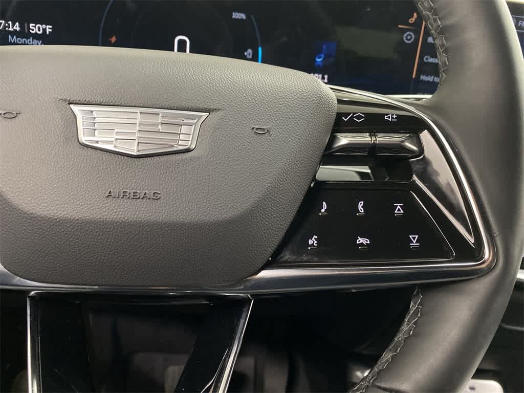 2025 Cadillac LYRIQ Luxury 3