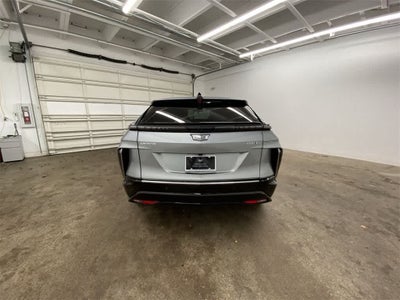 2025 Cadillac LYRIQ Luxury 3