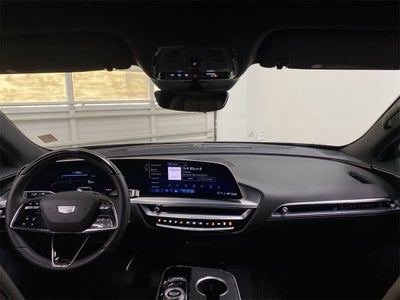 2025 Cadillac LYRIQ Luxury 3