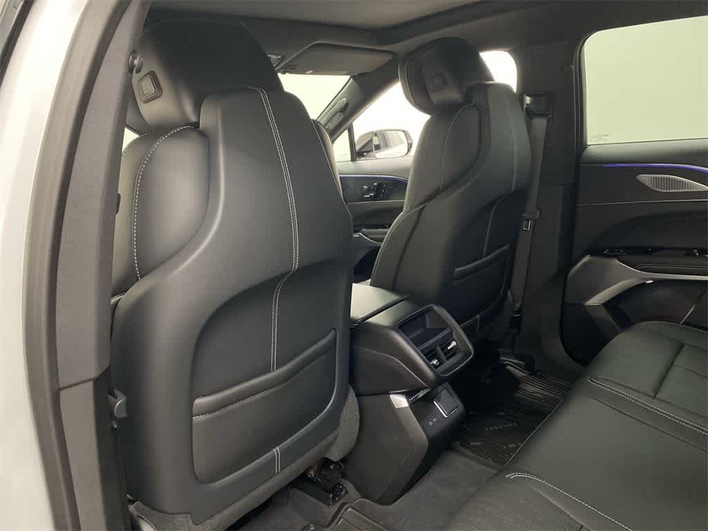 2024 Cadillac LYRIQ Sport 2