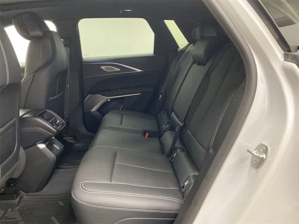 2024 Cadillac LYRIQ Sport 2