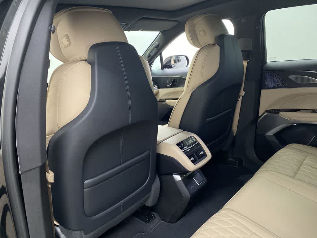 2024 Cadillac LYRIQ Sport 3
