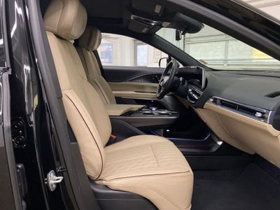 2024 Cadillac LYRIQ Sport 3