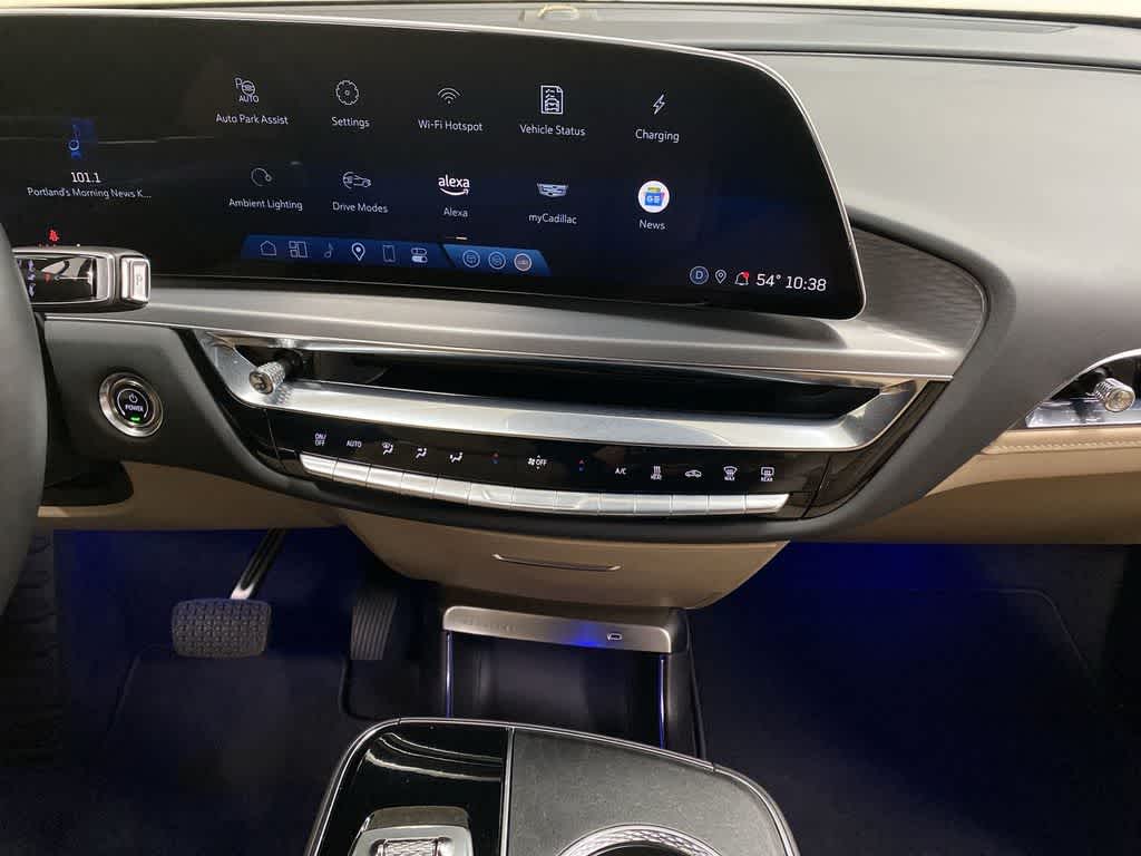 2024 Cadillac LYRIQ Sport 3