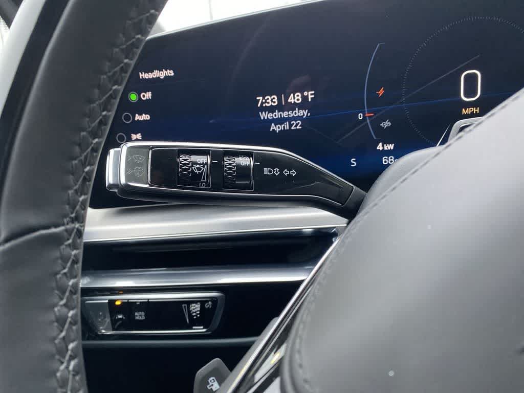 2024 Cadillac LYRIQ Sport 3