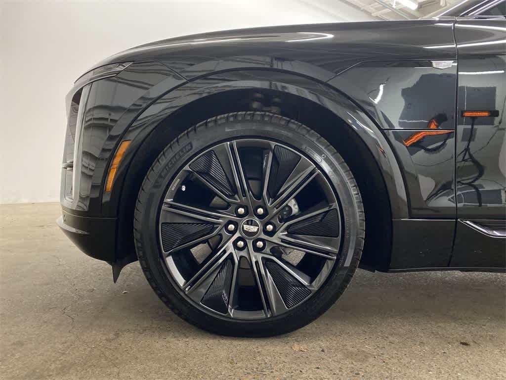 2024 Cadillac LYRIQ Sport 3